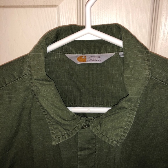 🟢Olive green Carhartt shirt🟢 - Picture 3 of 4